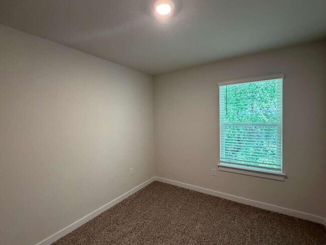 Building Photo - 47 S Main Deck Dr