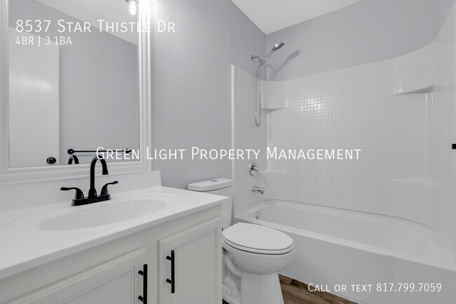 Building Photo - 8537 Star Thistle Dr