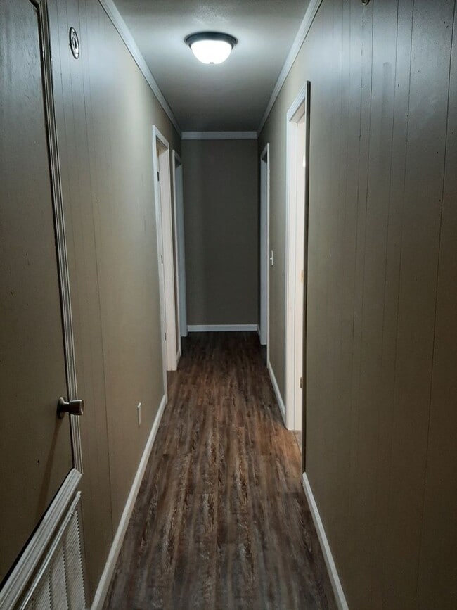 Building Photo - 205 Jim Denton