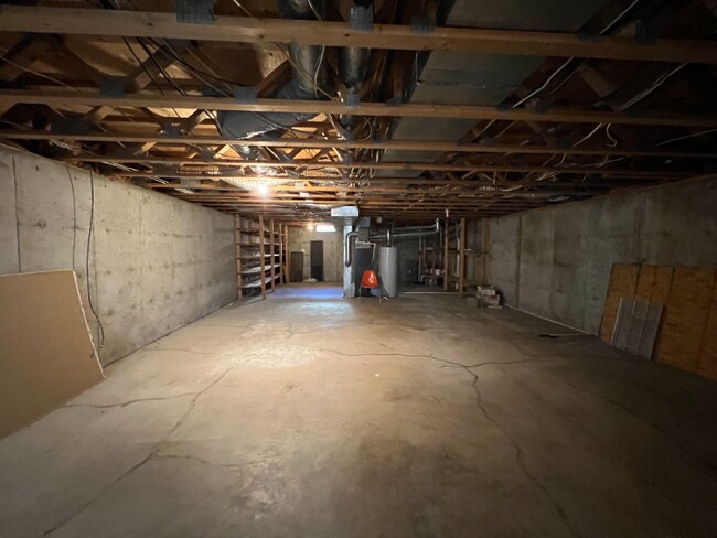Building Photo - 245 N Shefford St