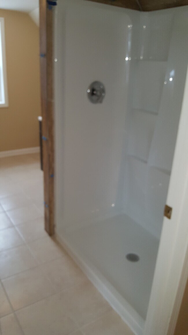 Building Photo - 4214 Verona Rd