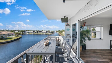 Building Photo - 801 S Federal Hwy