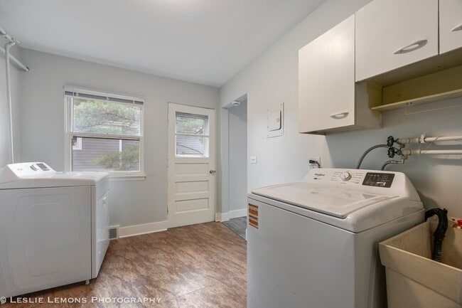 Building Photo - 710 W Benton Ave