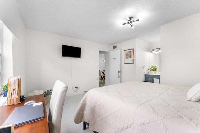 Building Photo - 7500 NW 30th Pl