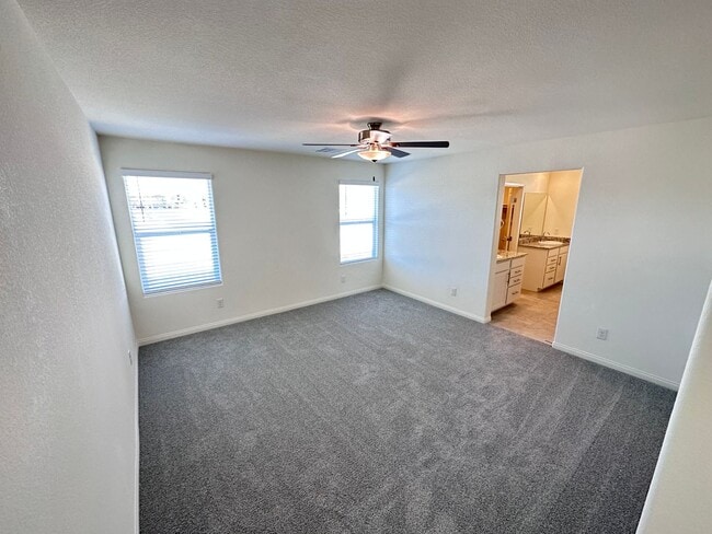 Building Photo - 4 Bedroom in Villages at Tule Springs!