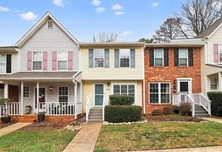 Building Photo - 2BD/2.5BA Townhome in Raintree!