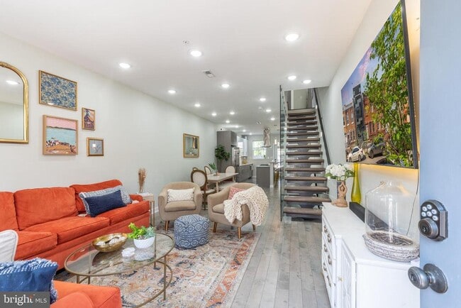 Building Photo - 2935 Master St