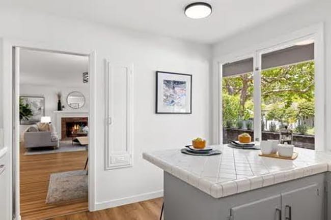 Building Photo - Charming 3bd/3bth Mid Century Home in Lark...