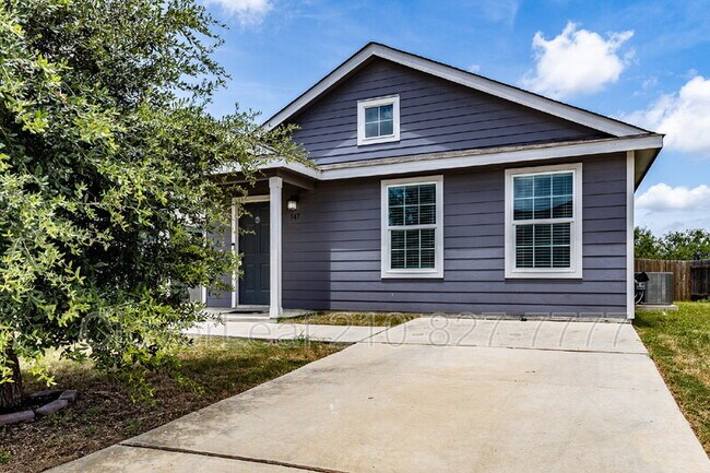 Building Photo - 547 Filibusters Trail