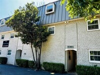 Building Photo - 4410 Avenue F