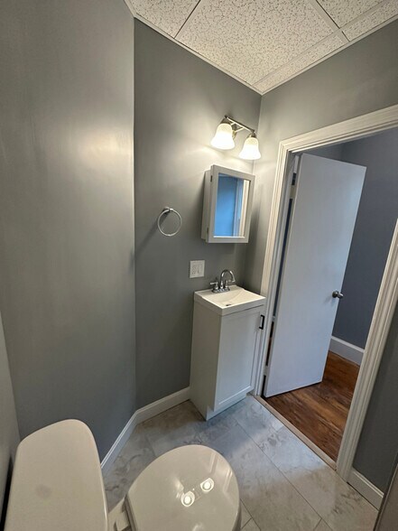 Building Photo - 9 West St