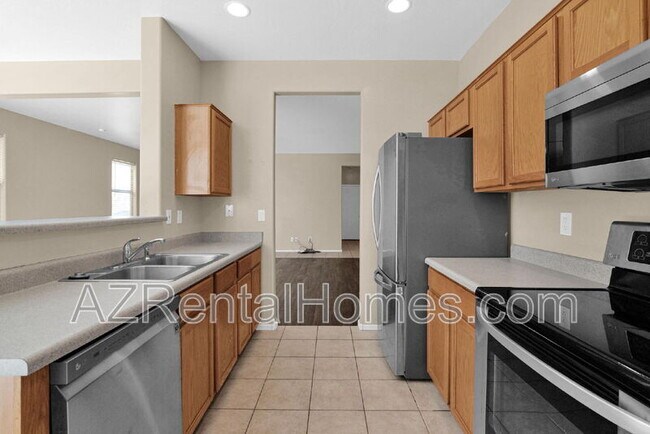 Building Photo - 6308 S 69th Glen
