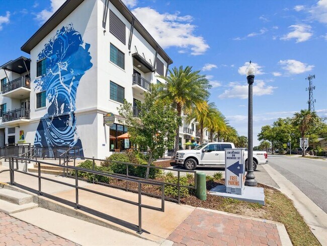 Building Photo - 946 Highland Ave