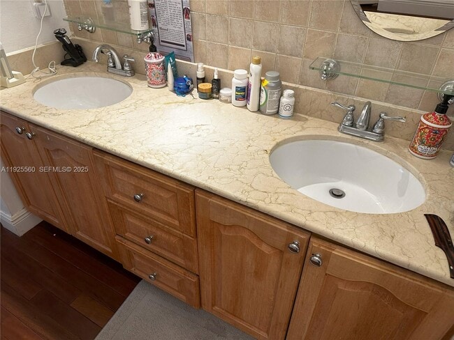 Building Photo - 55 Ocean Ln Dr