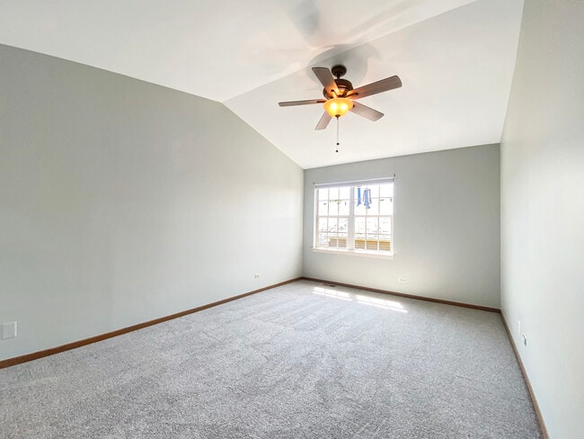 Building Photo - 17617 Horseshoe Ln