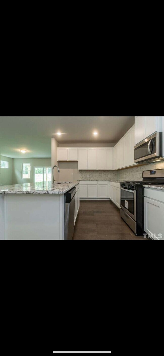 Building Photo - 2230 Gregor Overlook Ln