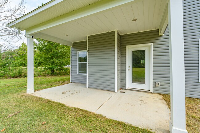 Building Photo - 4652 Macedonia Church Rd