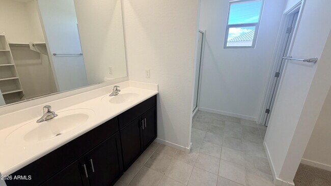 Building Photo - 41570 W Dusty Creek Dr