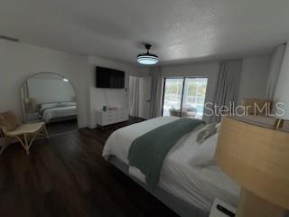 Building Photo - 1802 Los Alamos Dr