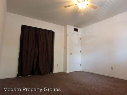 Building Photo - 211 Waugh St