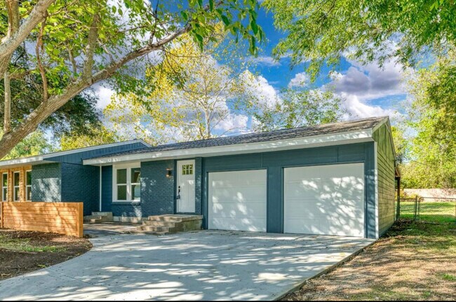 Building Photo - 3808 Piedmont Rd