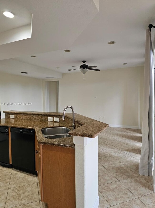 Building Photo - 8255 NW 128th Ln