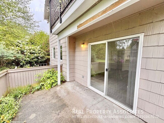 Building Photo - 4717 36th Ave S