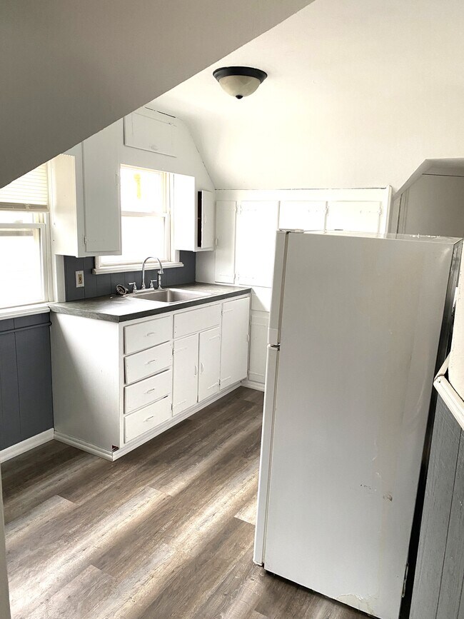 Building Photo - 923 Walnut St