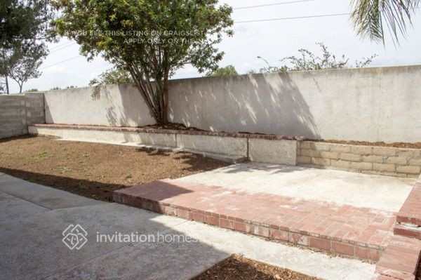 Building Photo - 14082 Chaparral Ave