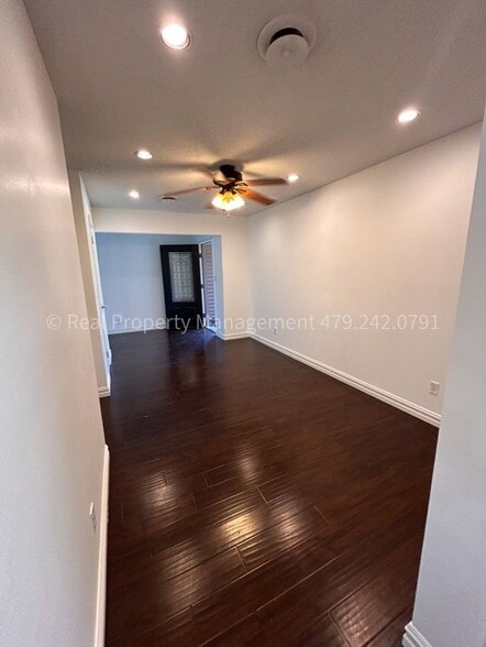 Building Photo - 2804 S 97th Cir