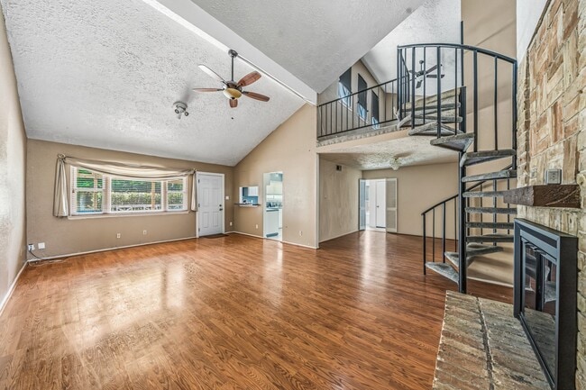 Building Photo - 13139 Birch Grove Dr