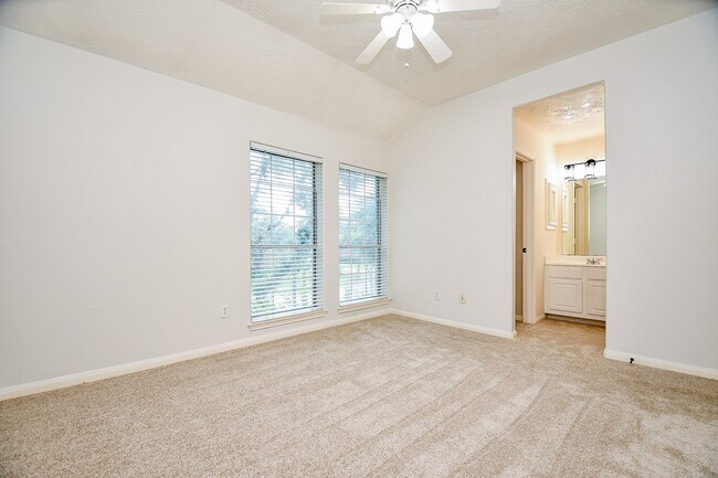 Building Photo - 17411 Lonesome Dove Trail