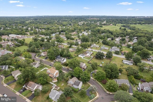 Building Photo - 1578 Yeakel Way