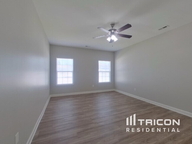 Building Photo - 8326 Knapp Ct