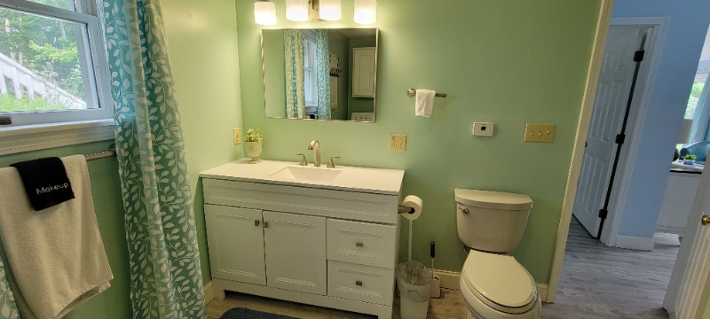 Building Photo - 5 Birch Ln