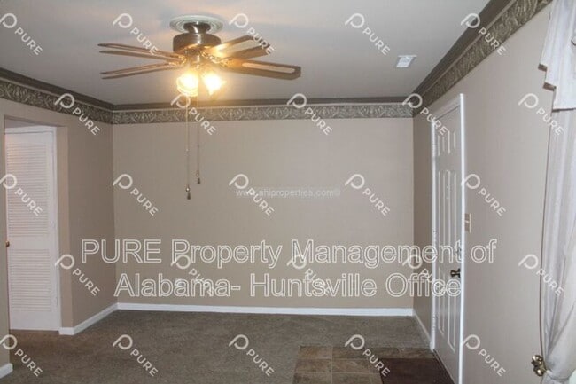 Building Photo - 2817 Wynterhall Rd SE