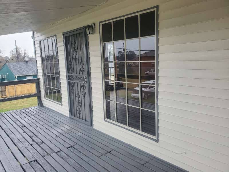 Building Photo - 8002 Trapier Ave