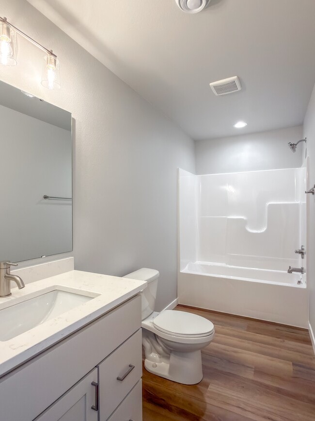 Building Photo - 3633 33rd St S