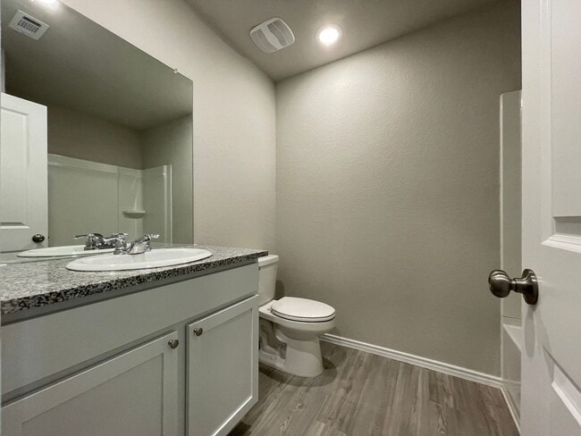 Building Photo - Single family home for rent
