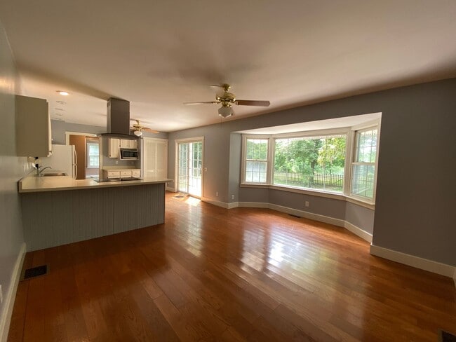 Building Photo - Coming Soon!!! Beautiful, Picture Perfect ...
