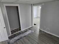 Building Photo - 236 S Mary Ellen St