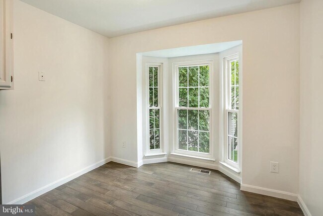 Building Photo - 13417 Silver Moon Way