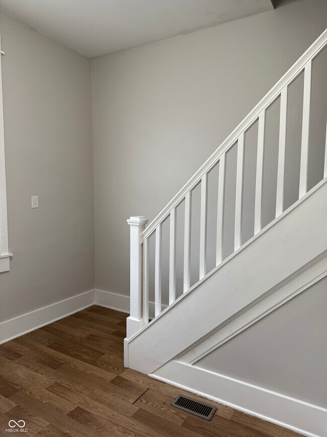 Building Photo - 717 Parkway Ave