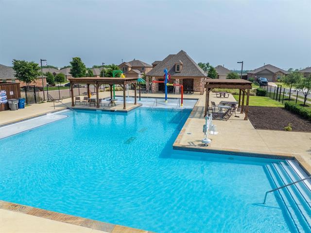 Building Photo - 2133 Meadow View Dr
