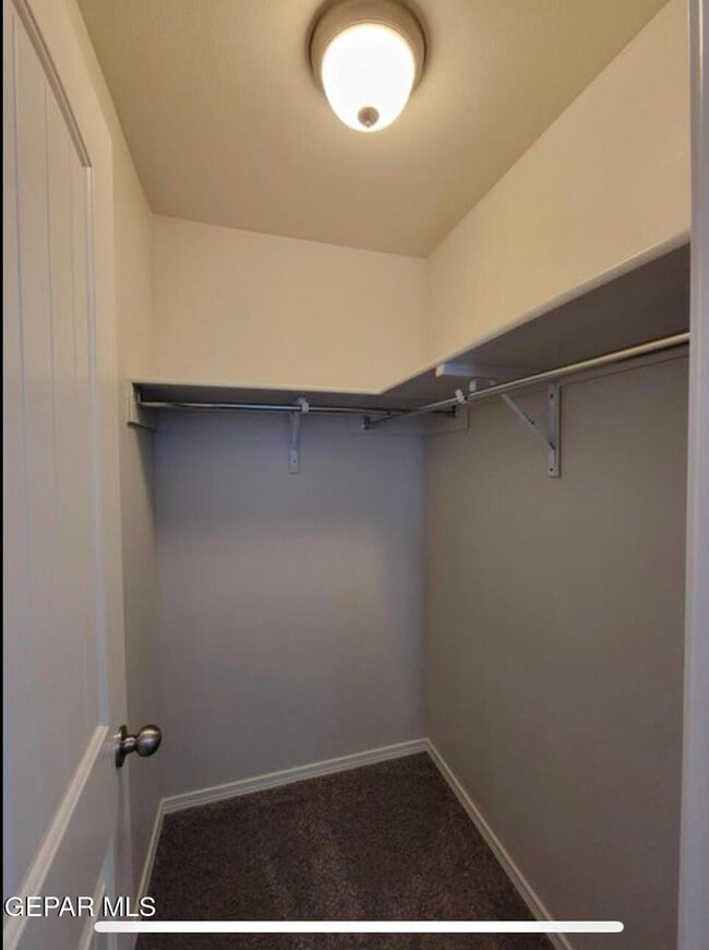 Building Photo - 15017 Dream Ct