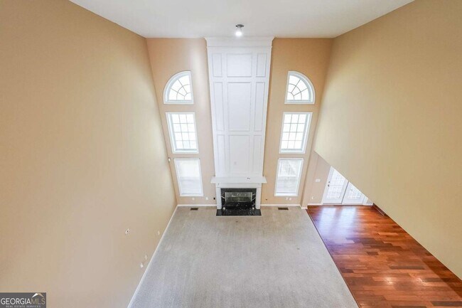 Building Photo - 1128 Southland Bluff