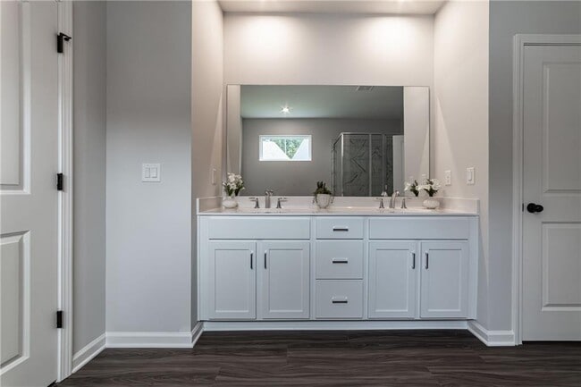 Building Photo - 107 Cedar Brk Dr