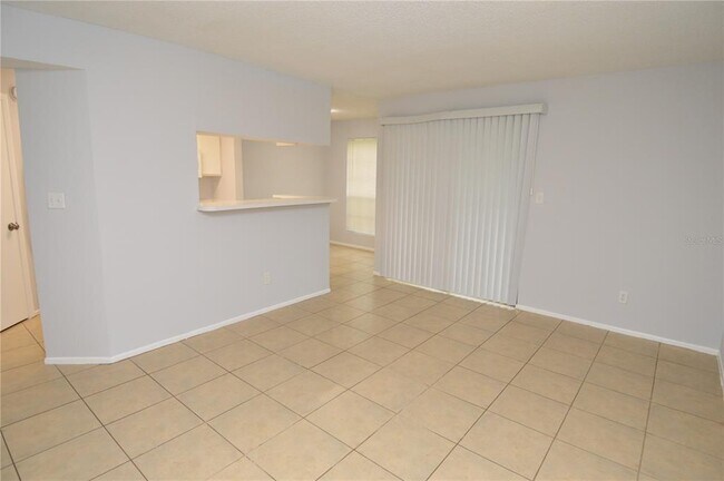 Building Photo - 8630 Mallard Reserve Dr