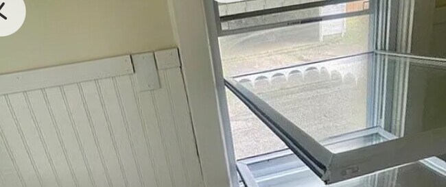 Building Photo - 1229 Shadyside Ave SW