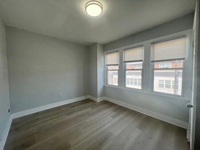 Building Photo - Lovely 3bd/ 1bth Home. SECTION 8 ONLY!!